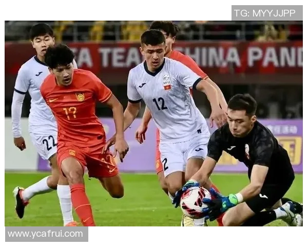 足球明星将赴中国进行训练营活动引发球迷热议